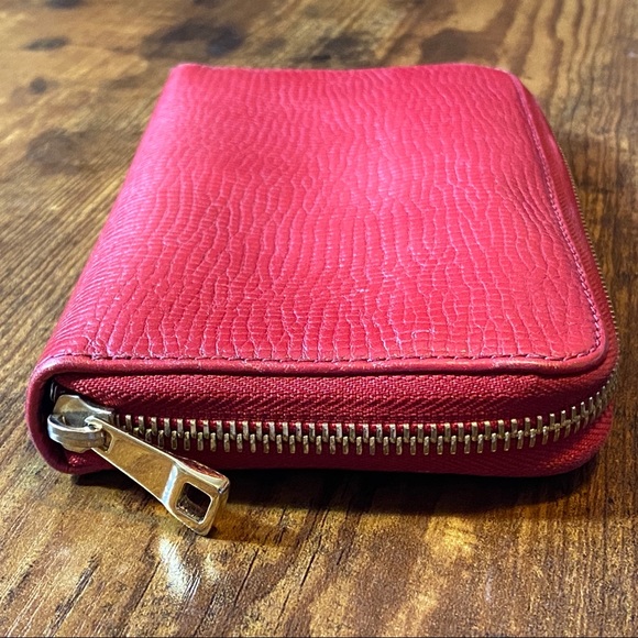 Authentic Chloe Bow Zip Long Wallet - Picture 7 of 13